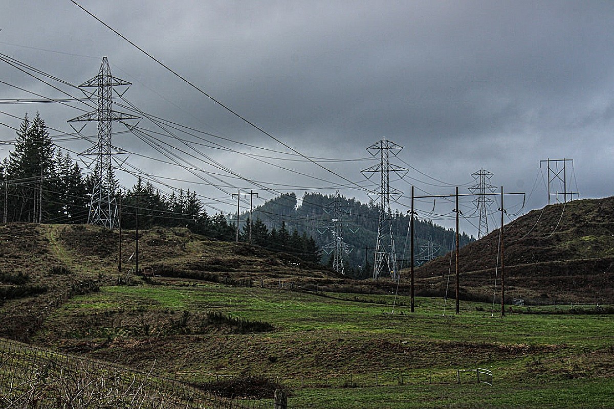 Systemy Off-Grid 2026: Kompleksowy przewodnik po niezależności energetycznej
