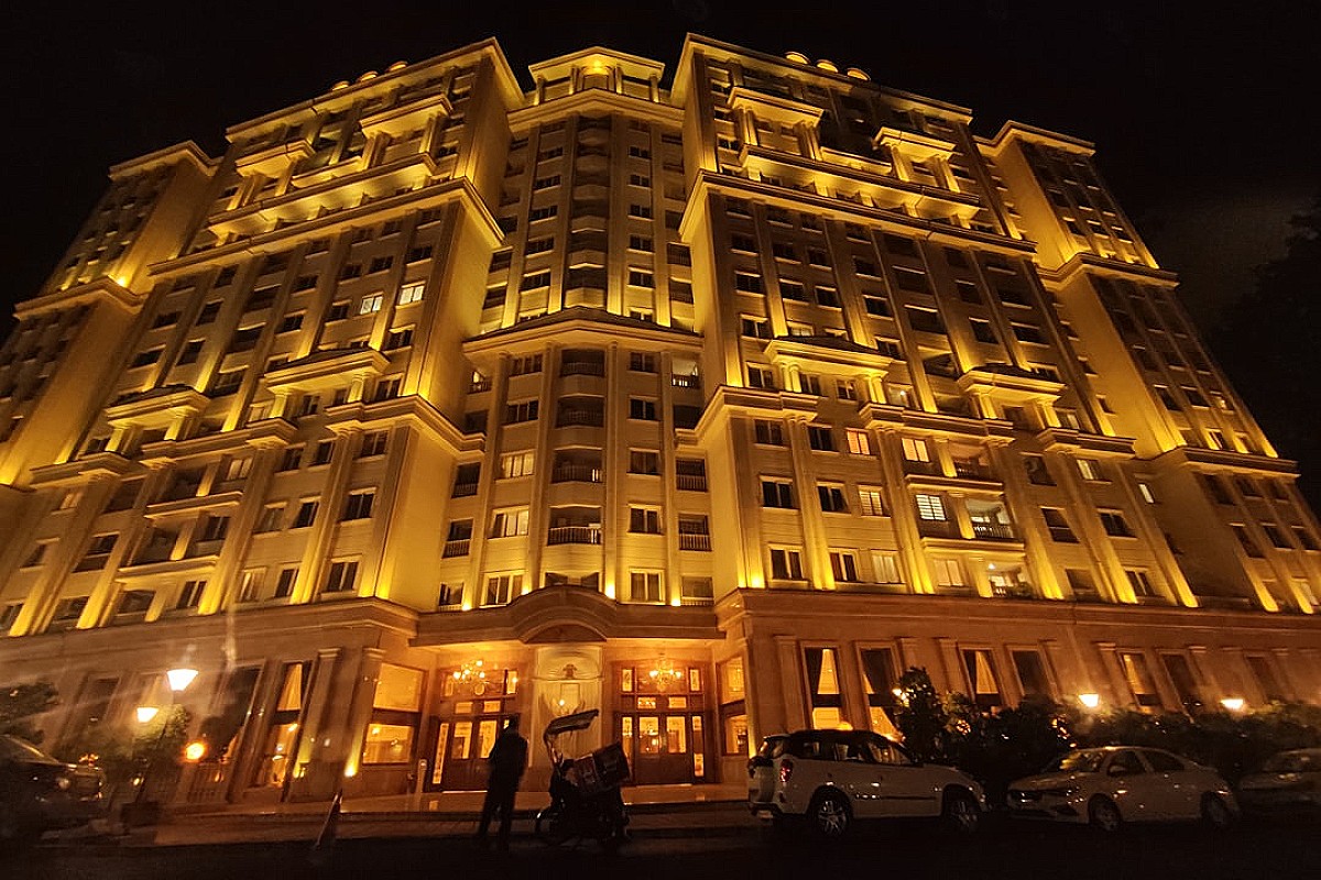 Hotel z własną energią: Jak magazyn 200 kWh rewolucjonizuje zarządzanie kosztami w branży turystycznej