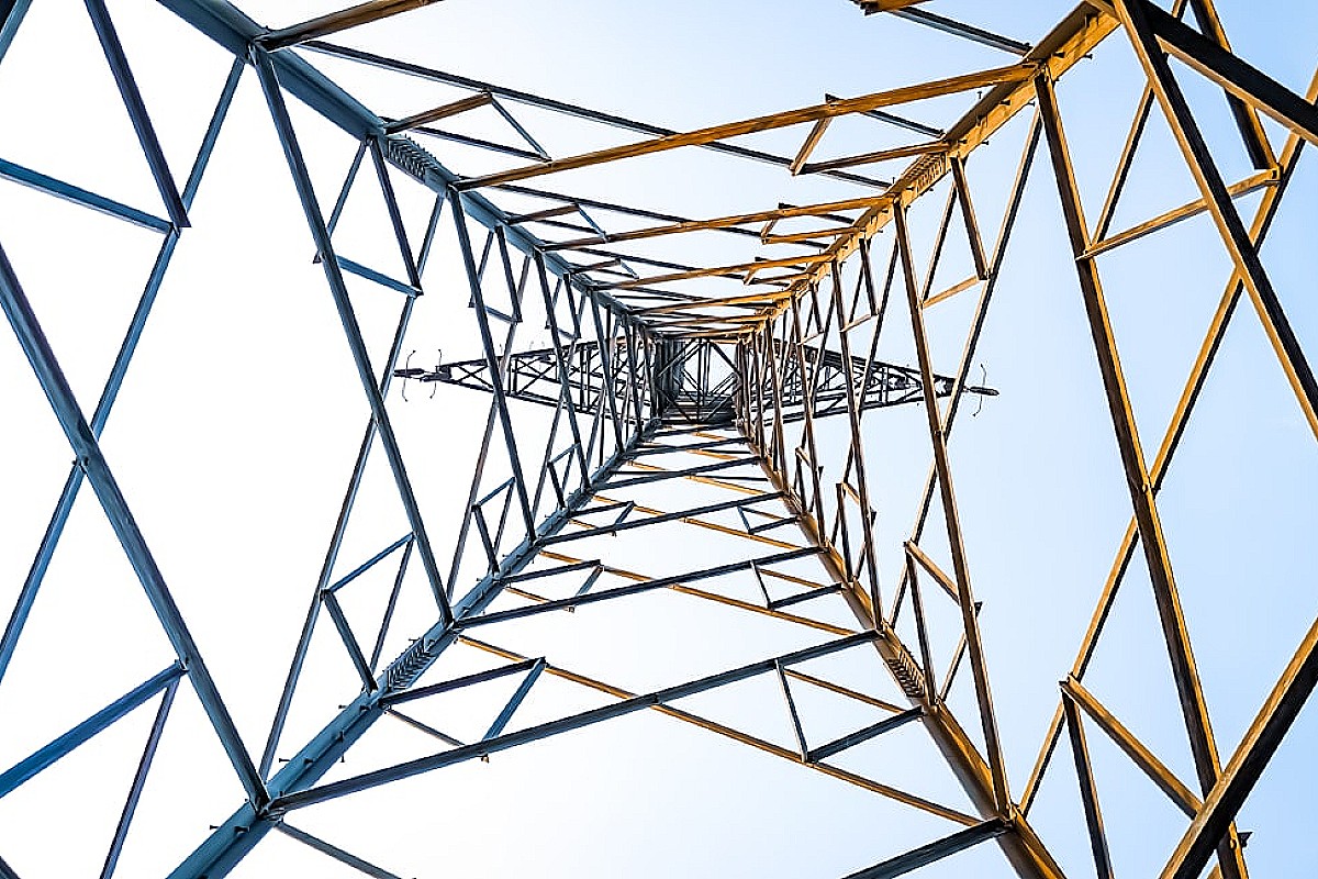 Rewolucja energetyczna PGE: Strategia „Zielona dekada” i jej wpływ na polski rynek OZE