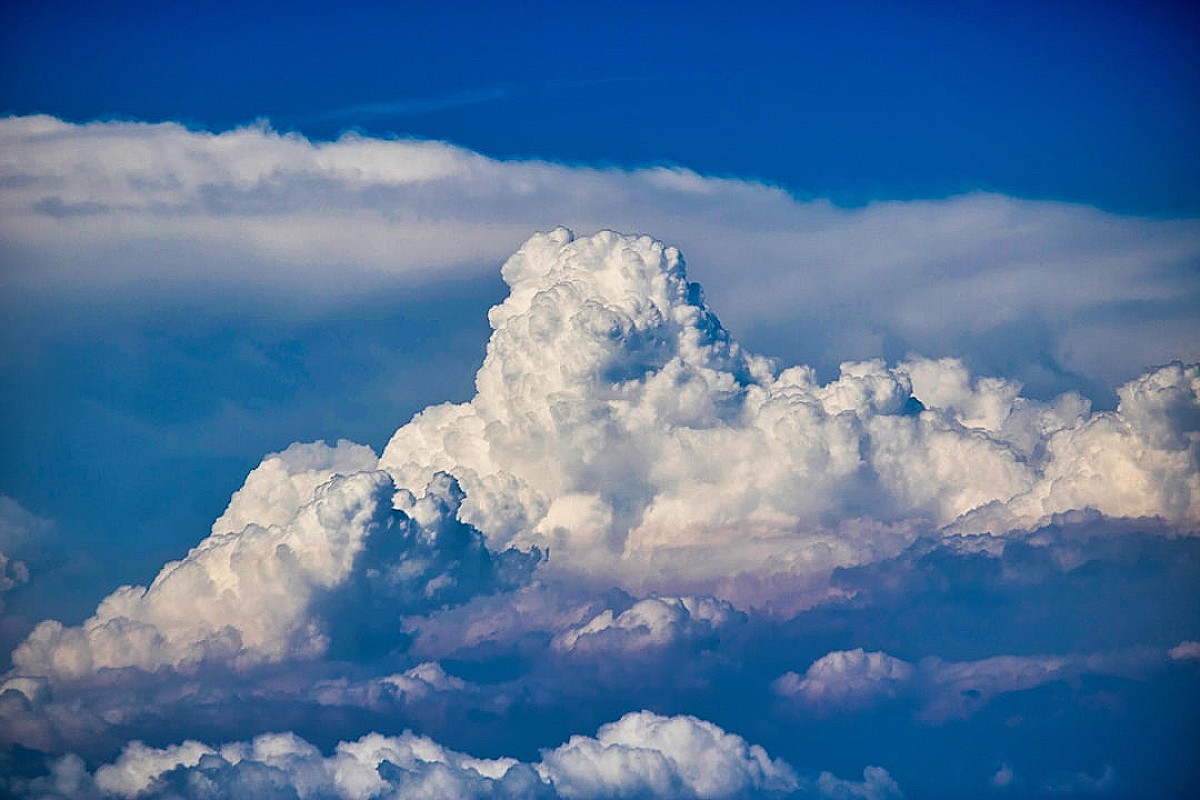 Chmura obliczeniowa w energetyce odnawialnej: bezpieczeństwo danych i analiza w praktyce