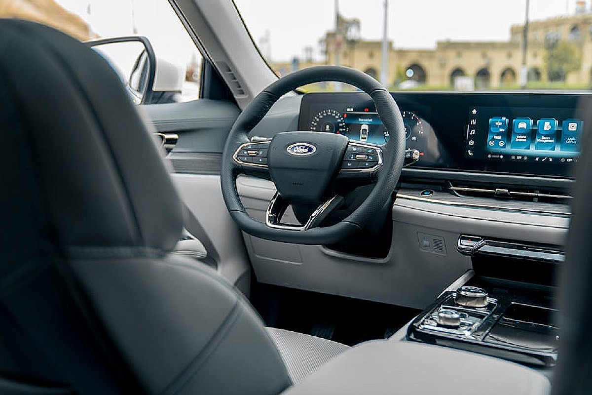 HEMS: Inteligentne zarządzanie energią w domu przyszłości