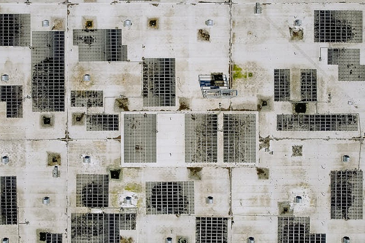 Opłata mocowa 2026: Ekonomiczny przymus dla firm do inwestycji w fotowoltaikę