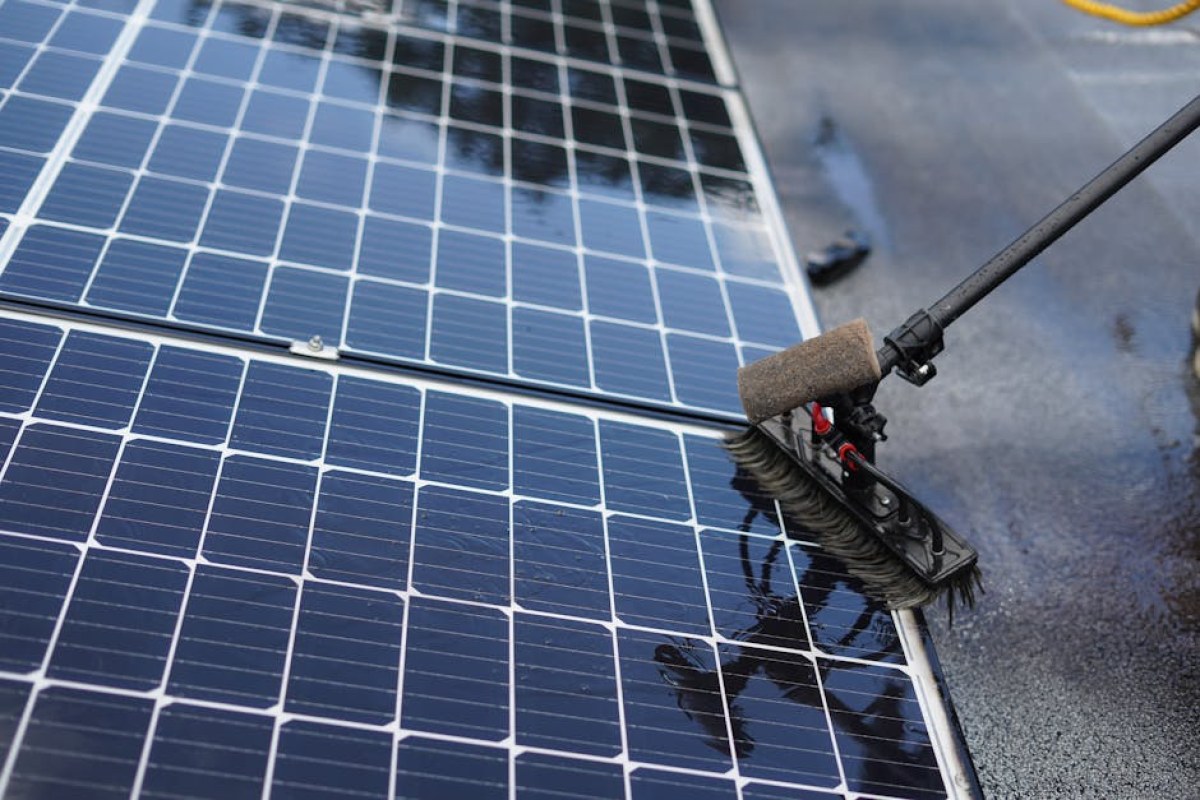 microinverter solar panel